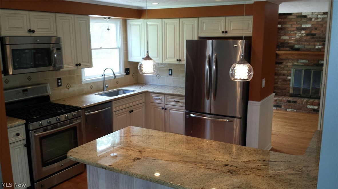 Falling Oaks - Residential