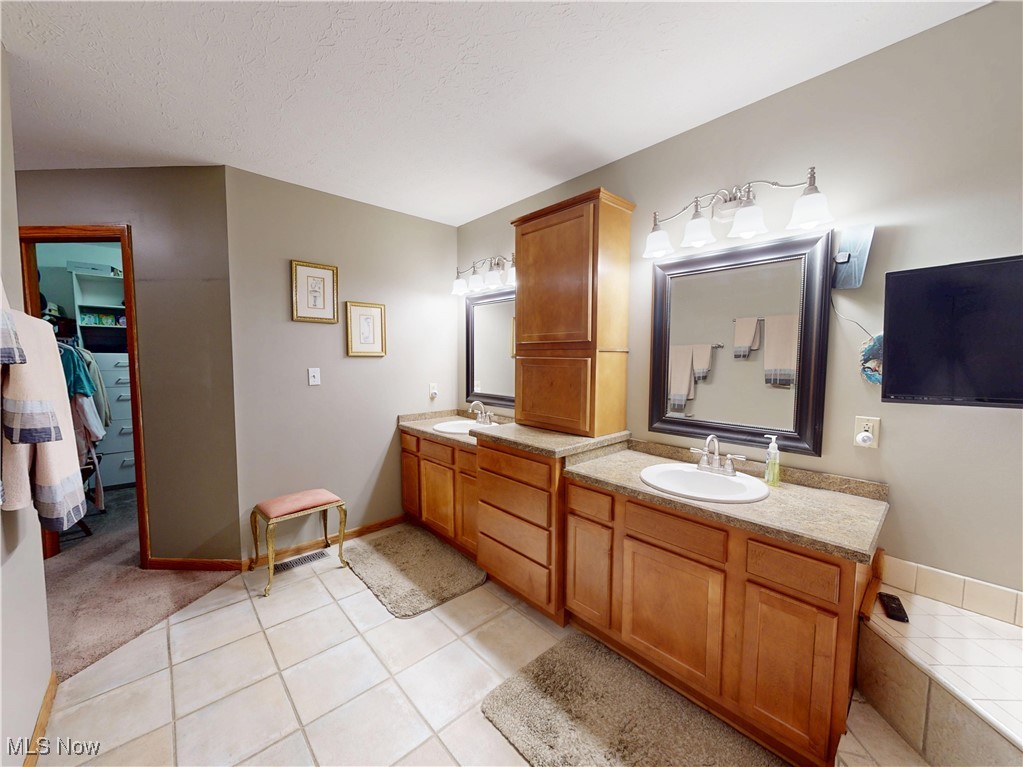 Forest Cove Condo Ph 3 - Residential