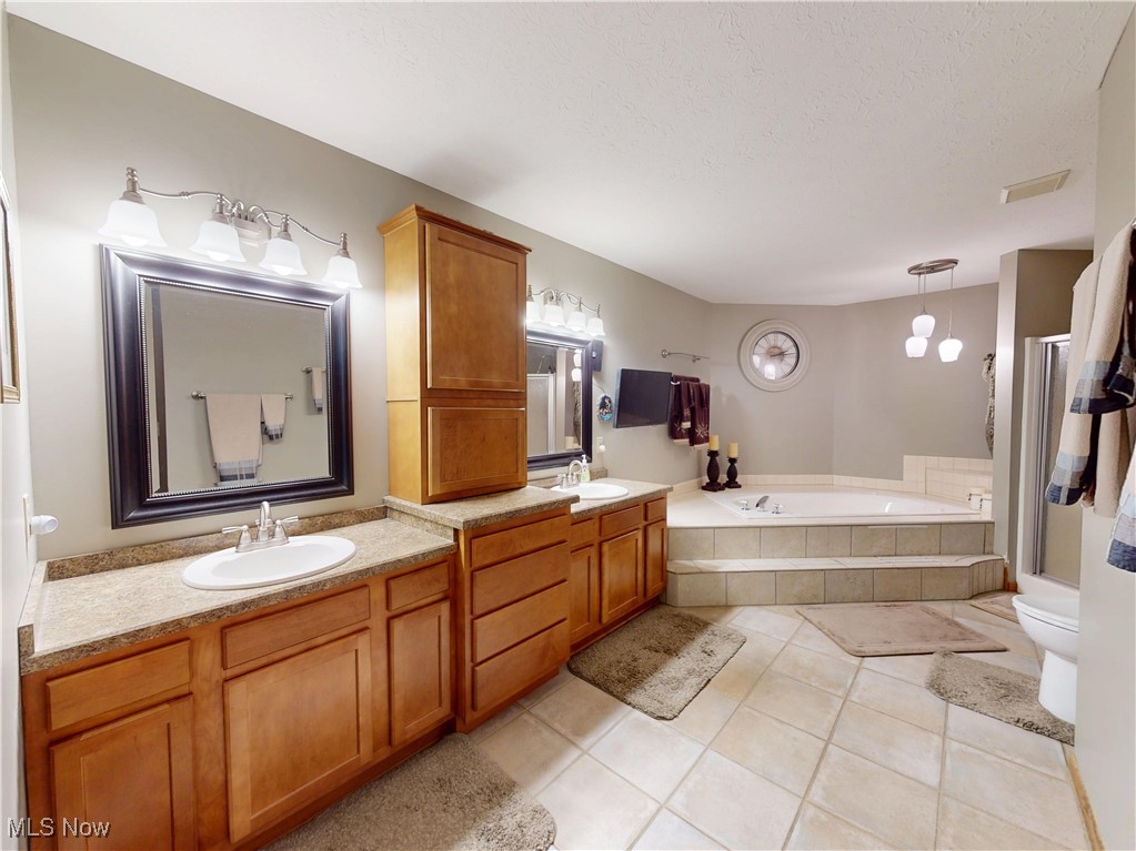 Forest Cove Condo Ph 3 - Residential