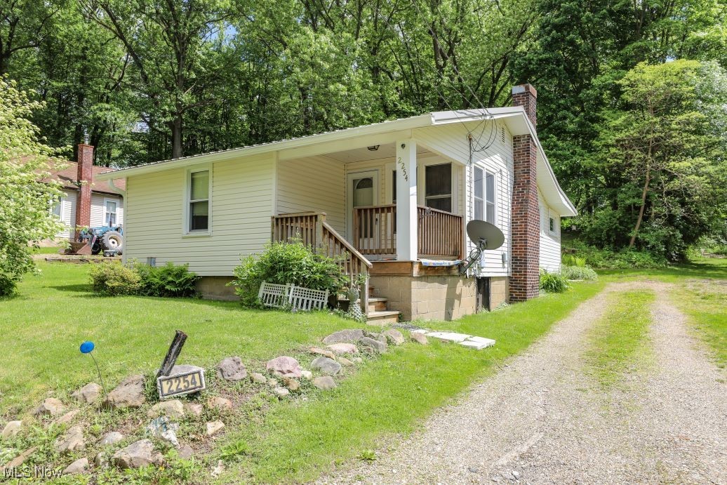 2254 Iraquois Street, Ravenna, Ohio image 1