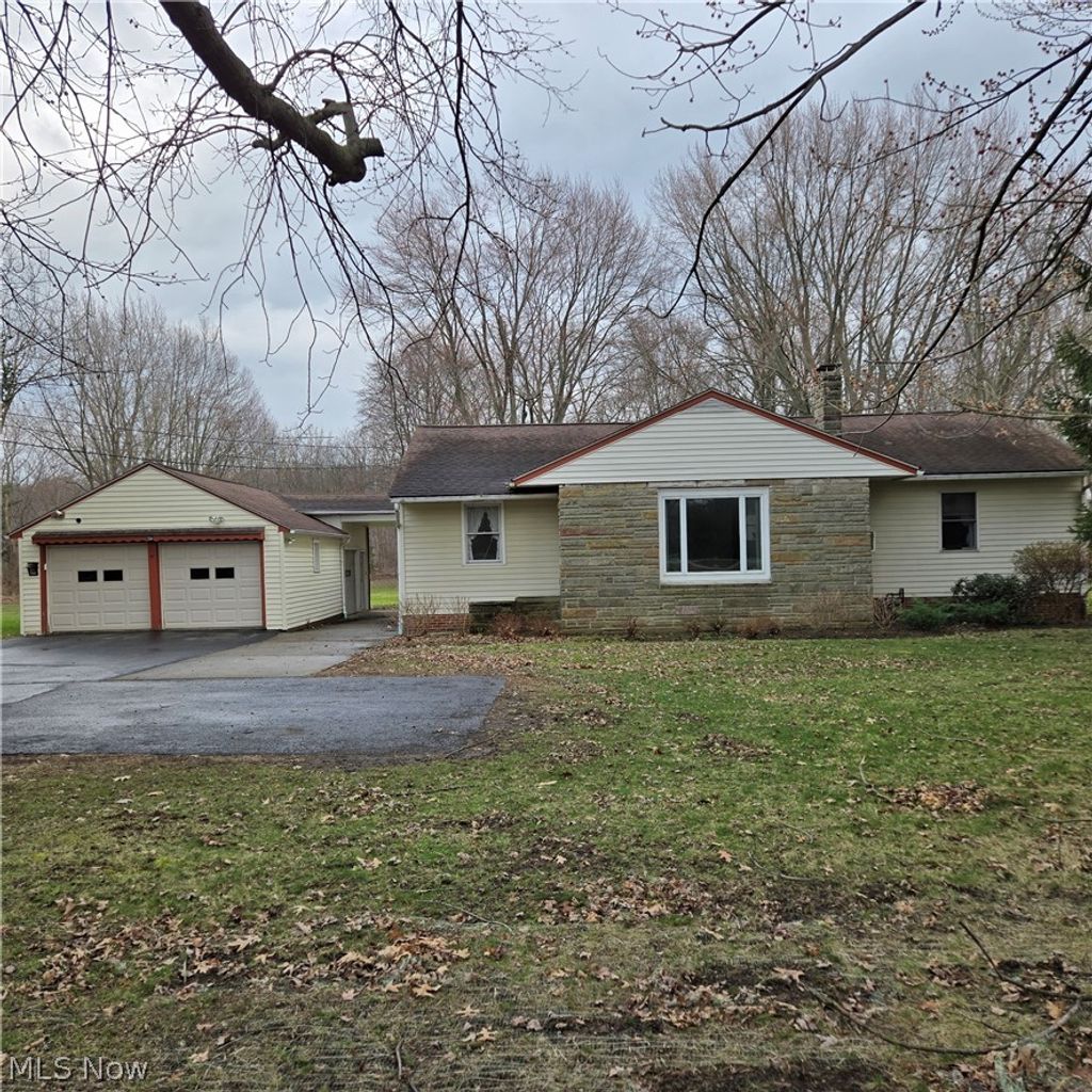 Photo of 38700 Johnnycake Ridge Road, Willoughby, OH 44094 (MLS # 5192486)
