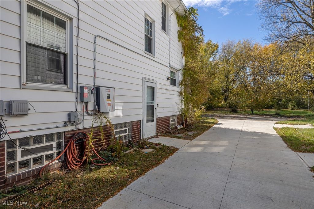 Photo of 19 Baker Street, Berea, OH 44017 (MLS # 5168457)