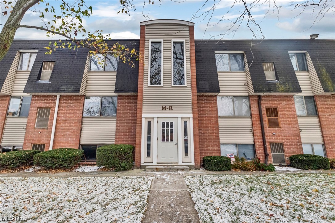 Experience the charm of Avon Lake living with this recently renovated 1 bedroom, 1 bathroom condo. The contemporary design and upgraded features make it an inviting space for homeowners, while its potential for rental income provides a lucrative opportunity for investors. This condo's desirable location offers serene living near Lake Erie, in an excellent school district and is also conveniently located next to the inground swimming pool and playground. A must see! Oh, and don't forget the detached garage with electric!
The condo fee of only $212 includes, heat, water, sewer, gas, professional and friendly property management, exterior building maintenance, parking lot maintenance, landscaping, trash removal and more. Condo owners only have to pay for electric. Talk about carefree living! There is also a common laundry room located on the opposite side of the same building.
Updates include new paint and carpet throughout (2023), new electrical outlets, light switches, and light fixtures (2023), new stainless steel kitchen appliances and kitchen sink (2023), new toilet (2023) and new microblinds, door handles and locks. Ready to move in!
