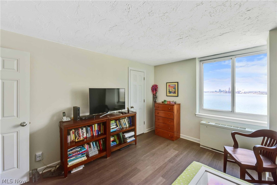 The Carlyle - Residential