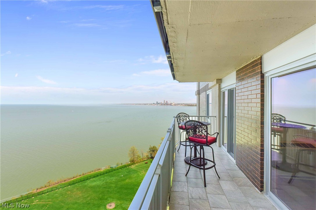 The Carlyle - Residential