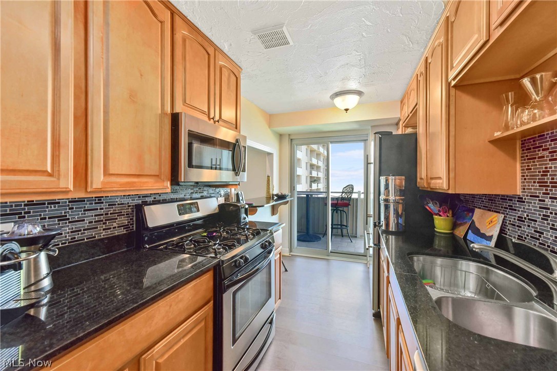 The Carlyle - Residential