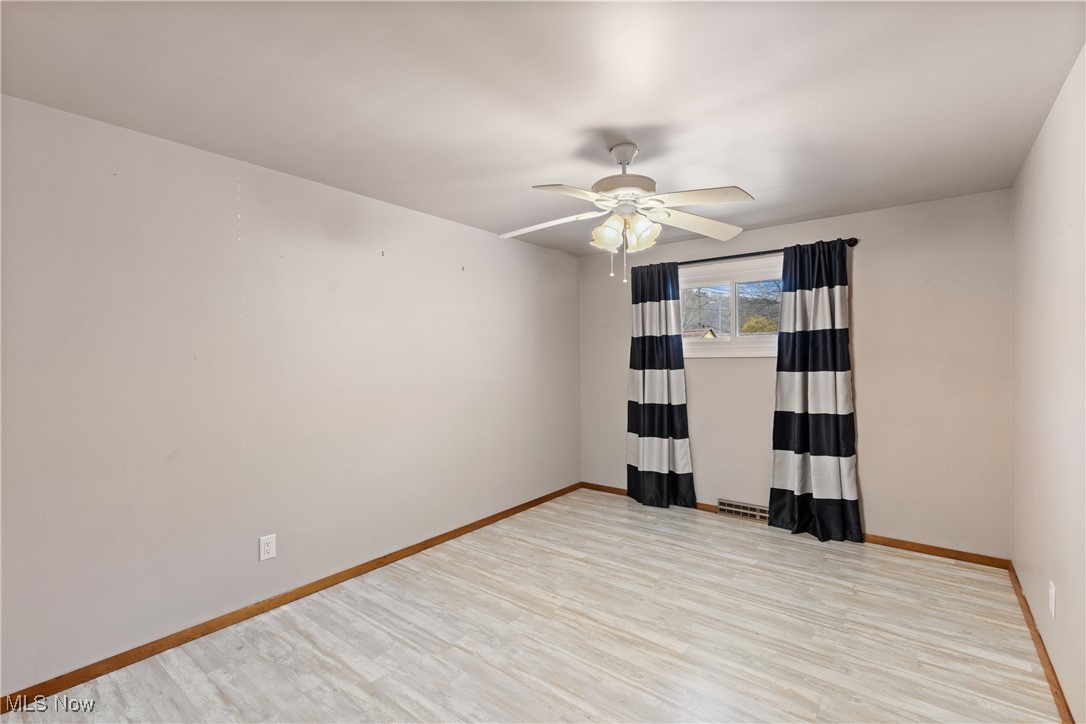 401 Williams Street, Yorkville, Ohio image 17