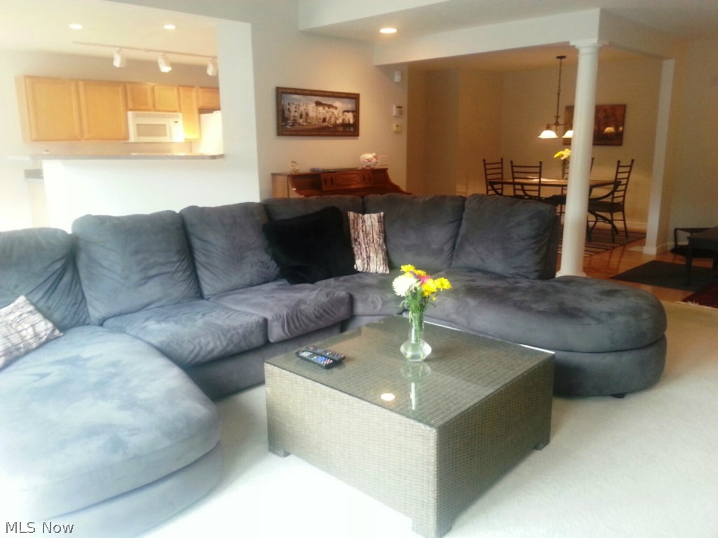 Villas/Squires Bluff Clstr De - Residential