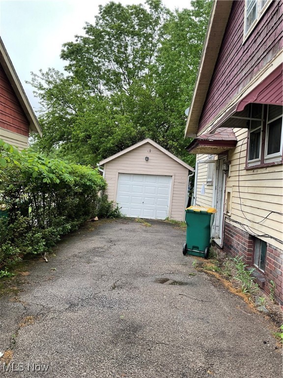 17205 Mapleboro Avenue, Maple Heights, Ohio image 4