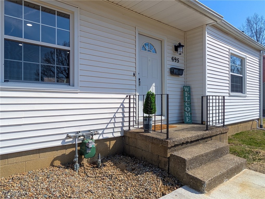 695 Woodland Avenue, Wadsworth, Ohio image 3