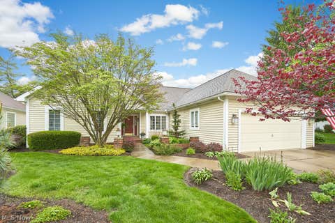 Photo for 233 Lake Pointe Drive