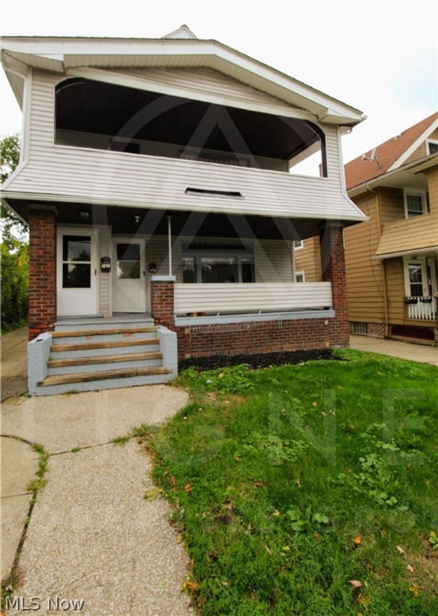 This place has the best of Old school Cleveland Craftsmanship. This 2 bedroom, 1 bath first floor duplex has everything you need. 

Featuring the original Hardwoods, Brick Fireplace, Ceiling fans, glass cabinetry, and a Stone tiled kitchen backsplash. Includes 1 garage spot. and off street parking.

Personal Electric Washer Dryer located in the dry basement. Separate Furnaces and water heaters

Call today, this property won't last.

Equal Housing Opportunity
Immediate Move in available
Existing Pets negotiable