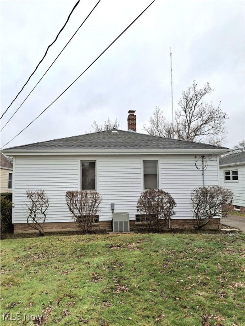 Photo of 2903 Center Drive, Parma, OH 44134 (MLS # 5179965)