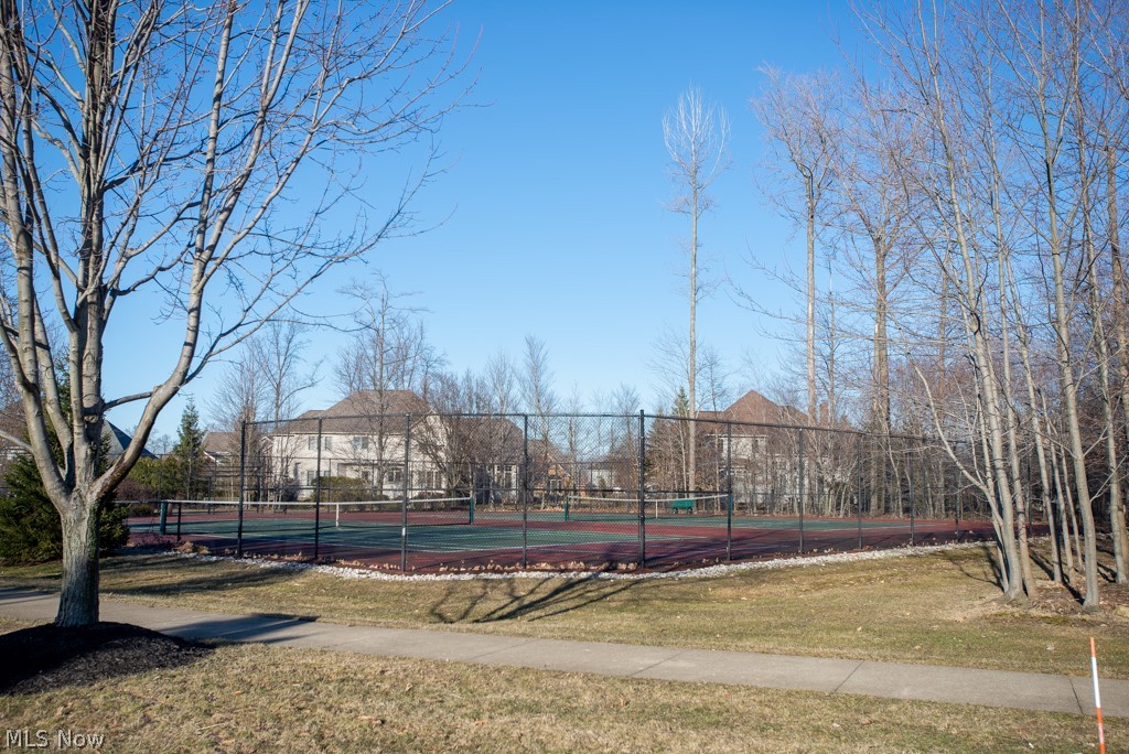 Legends/Aberdeen Condo Ph #vi - Residential