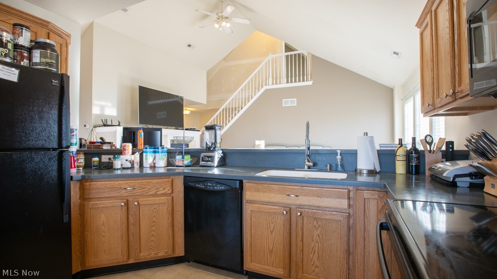 Legends/Aberdeen Condo Ph #vi - Residential