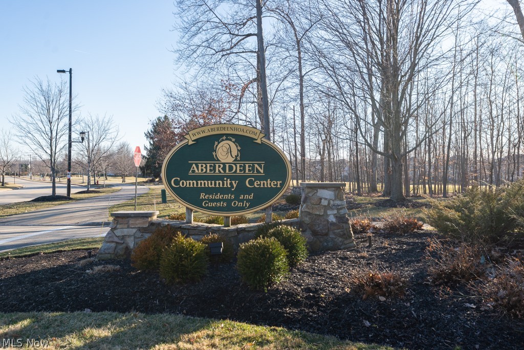 Legends/Aberdeen Condo Ph #vi - Residential