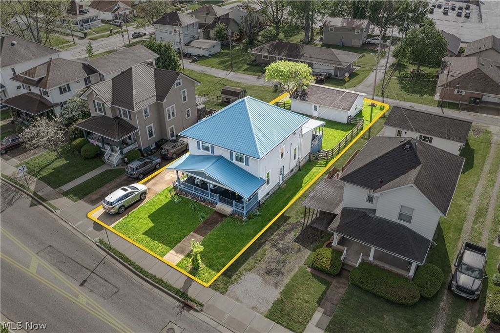 Photo of 915 Clark Street, Cambridge, OH 43725 (MLS # 5206812)