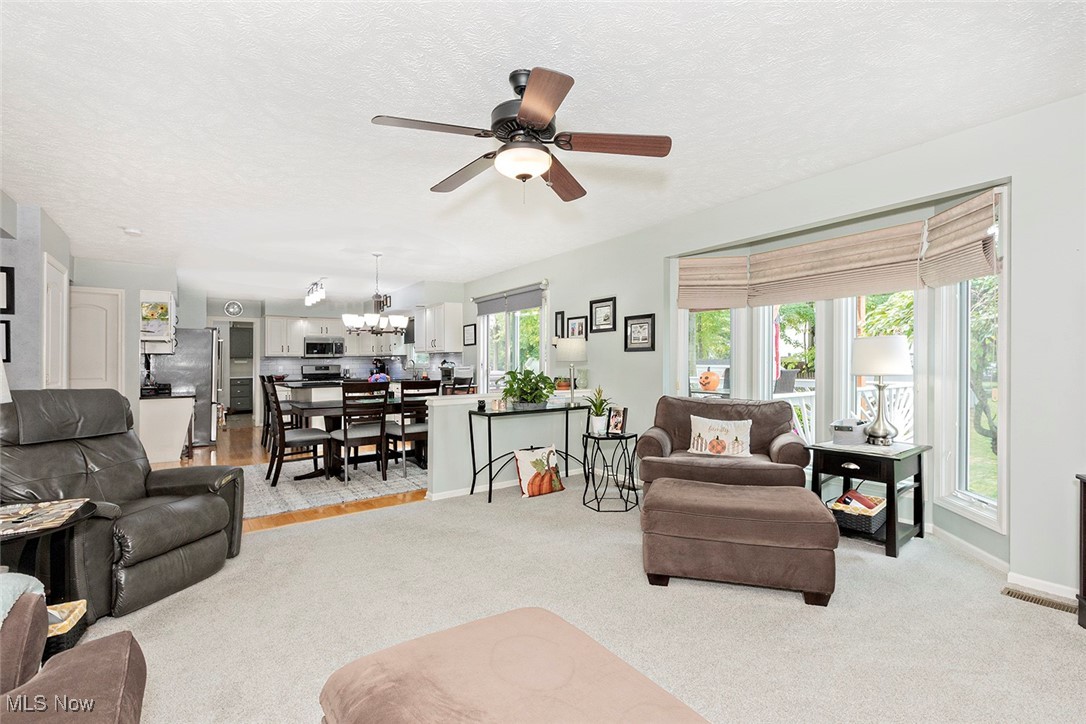 Mentor, Ohio 44060, United States, 4 Bedrooms Bedrooms, ,3 BathroomsBathrooms,Residential,Active,217813