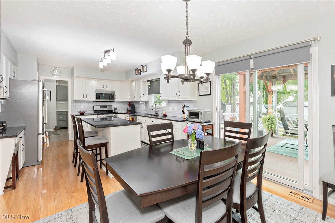 Mentor, Ohio 44060, United States, 4 Bedrooms Bedrooms, ,3 BathroomsBathrooms,Residential,Active,217813