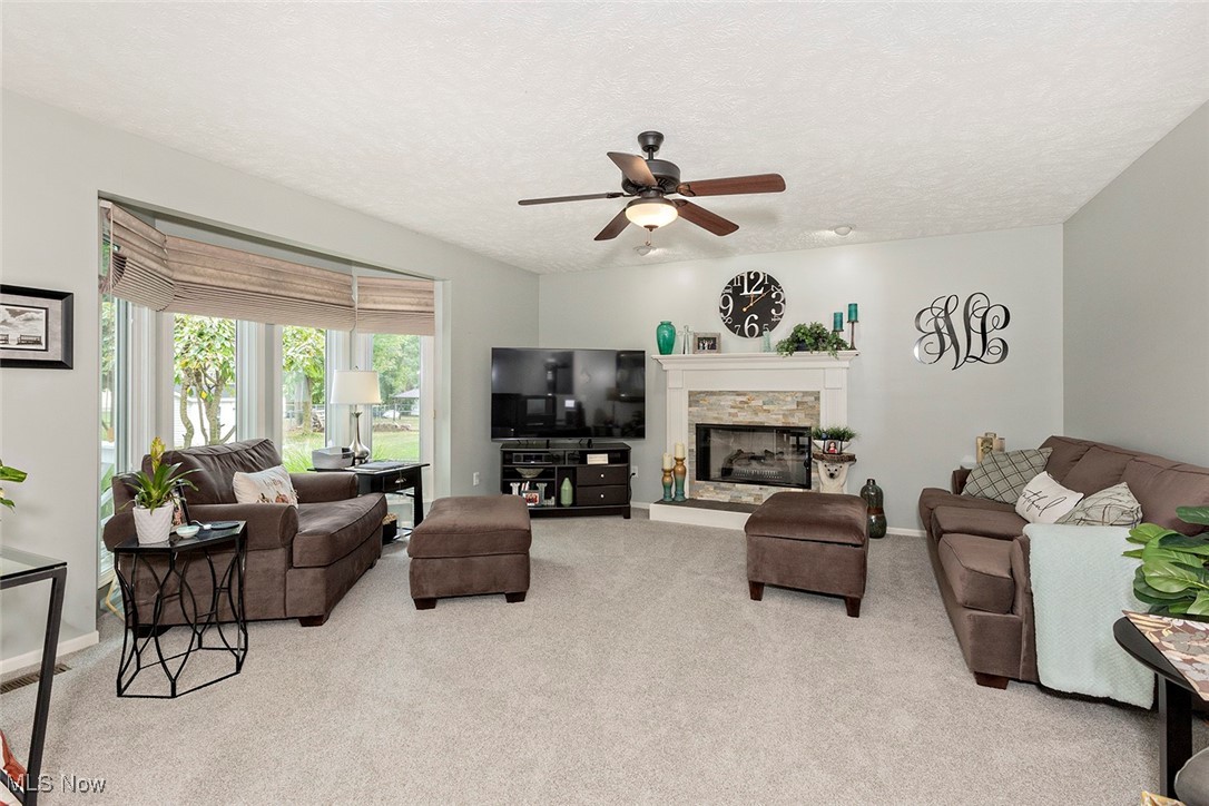 Mentor, Ohio 44060, United States, 4 Bedrooms Bedrooms, ,3 BathroomsBathrooms,Residential,Active,217813