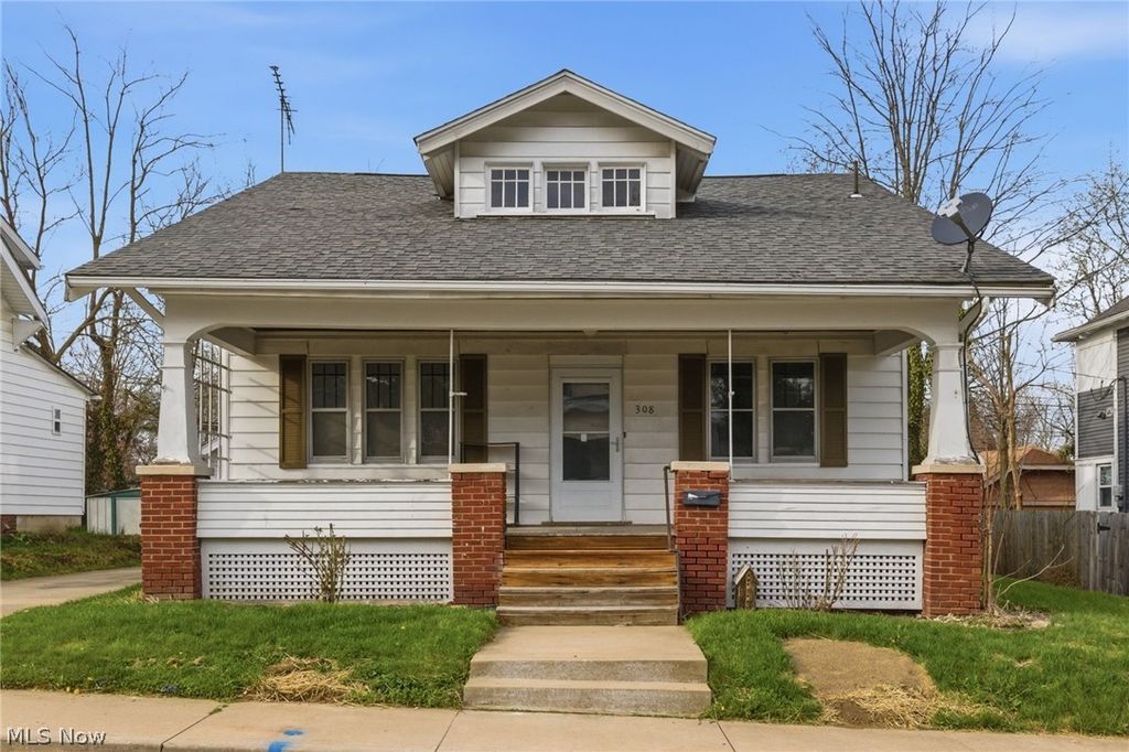 Photo of 308 Ferrell Avenue, Ashland, OH 44805 (MLS # 5199274)