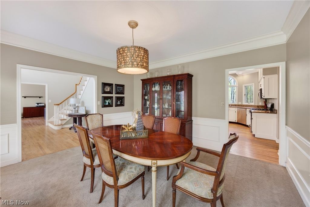 Photo of 7663 Herrick Park Drive, Hudson, OH 44236 (MLS # 5202829)