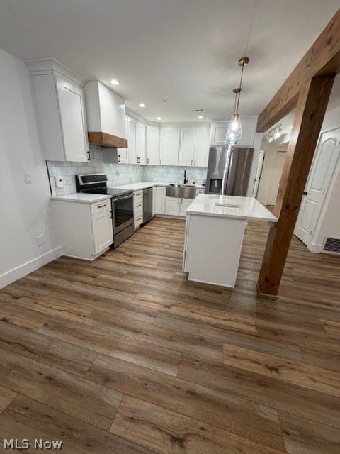 77 Atterbury Boulevard 101