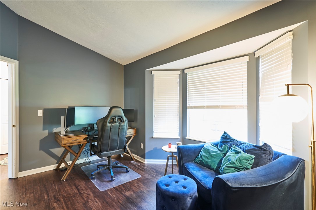 721 Pebblecreek Drive, Akron, Ohio image 4