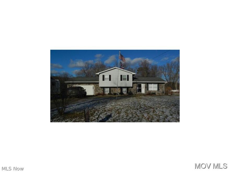 New heat pump in 2008, H2O in 2013, roof is approximately 10 years old. Back deck 22x11, 2 storage buildings. Downstairs plumbed for bath. River frontage on Little Hocking River. MREI #5188  Elem: Little Hocking Elementary Scho  Elem/Bus: Y  JrHigh: Little Hocking Middle  JrHigh/Bus: Y  High: Warren High School  High/Bus: Y  Fire: VOL  Police: SHF  PossFreeGas: N  ;SQFT=Fin L1:725, Fin L2:335, Fin Above:1060, Fin Total:1060, Unfin L1:500, Unfin Above:500;GAR= 2 Car Att