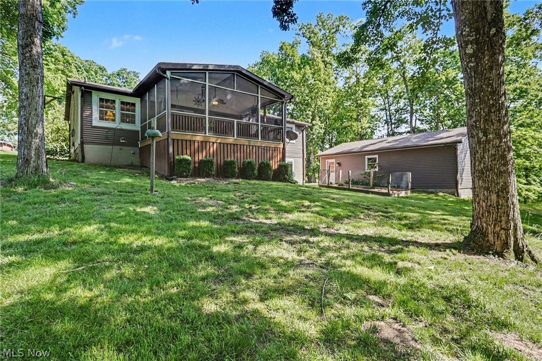 930 Ivy Drive