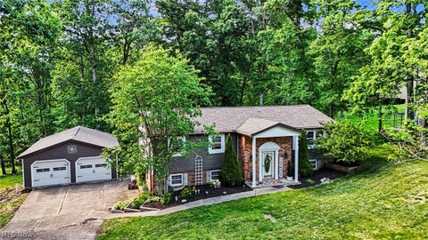 Homes For Sale - 930 Ivy Drive<br/> Zanesville, OH 43701