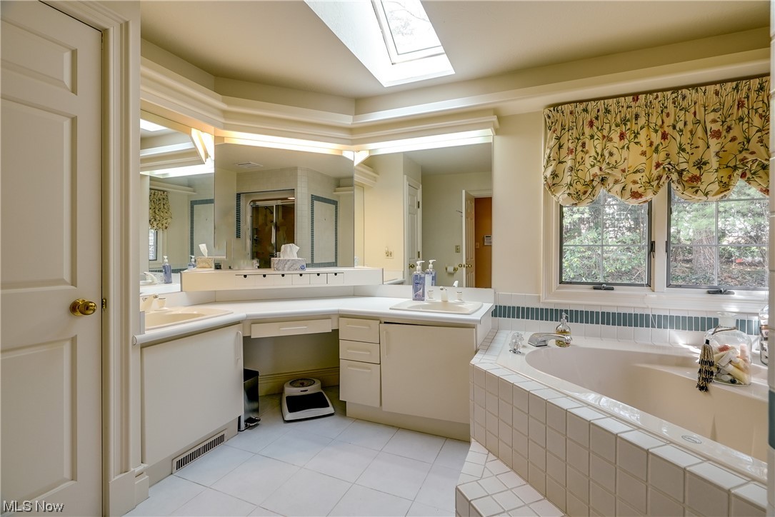 Lake Of The Woods Sub - Residential