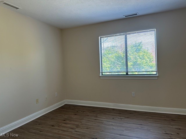Enclave/Rosemont Rdg Condo Ow - Residential Lease