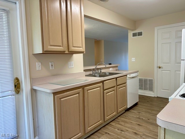 Enclave/Rosemont Rdg Condo Ow - Residential Lease