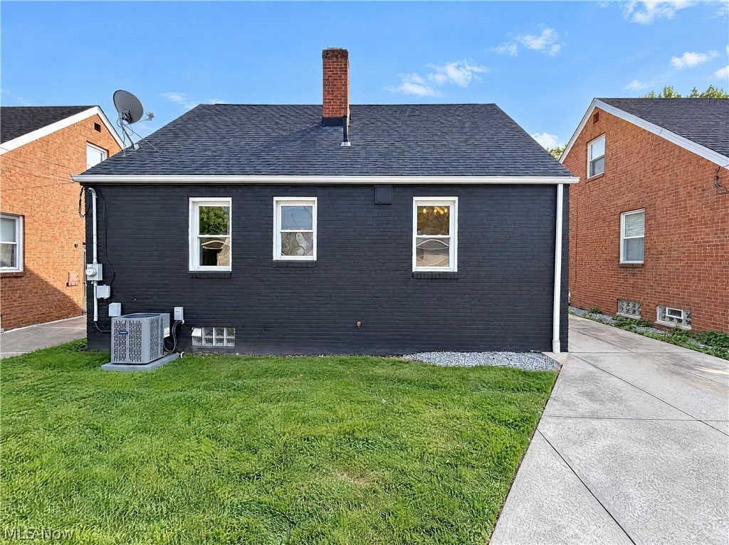 2606 Grovewood Avenue
