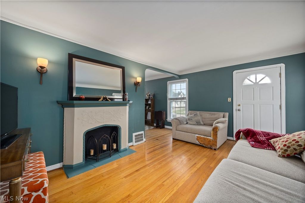 Photo of 4156 W 161st Street, Cleveland, OH 44135 (MLS # 5203857)