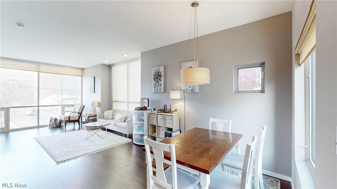 Circle 118 - Residential