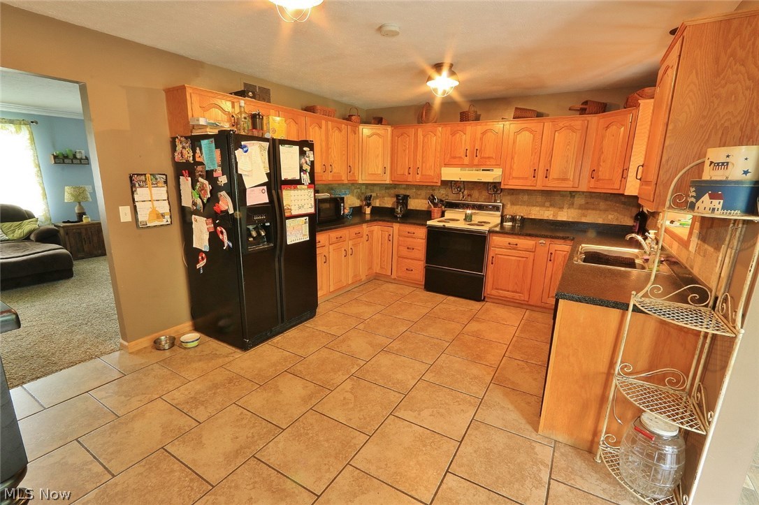 Whispering Winds - Residential