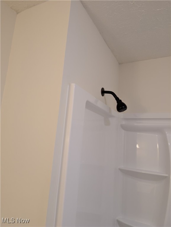 Tract 6 City/Akron - Residential Lease