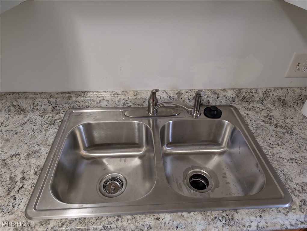 Tract 6 City/Akron - Residential Lease