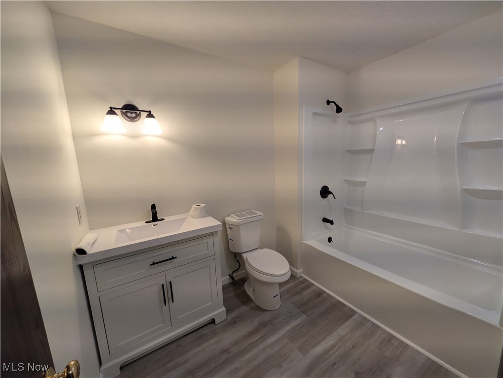 Tract 6 City/Akron - Residential Lease