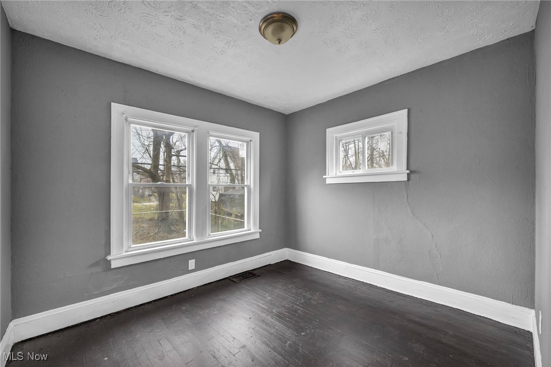 H Ibele & J M Pettibones - Residential Income