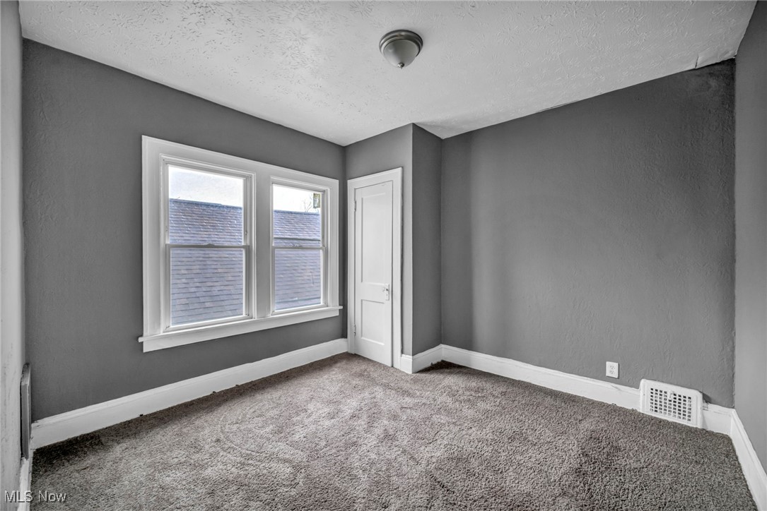 H Ibele & J M Pettibones - Residential Income