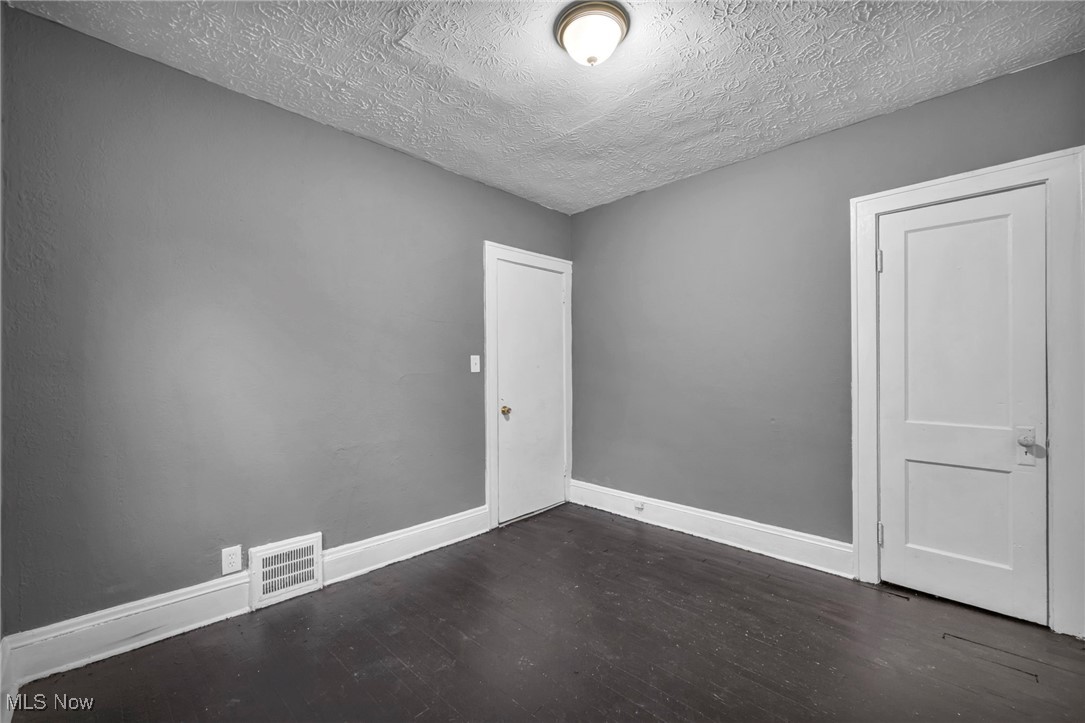 H Ibele & J M Pettibones - Residential Income