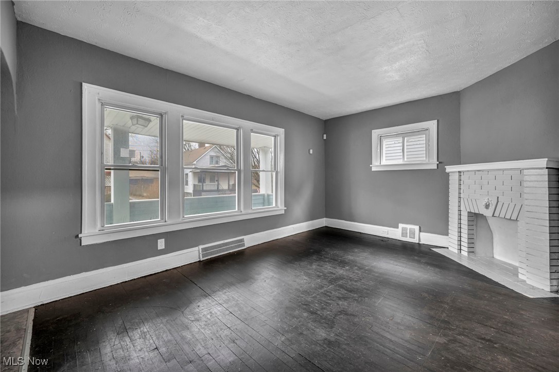 H Ibele & J M Pettibones - Residential Income