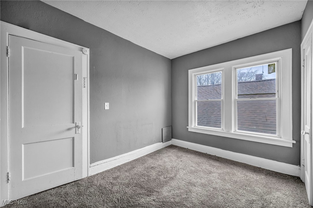 H Ibele & J M Pettibones - Residential Income