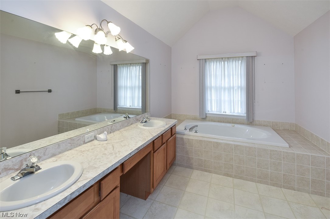 Metropolitan Park Estates 02 - Residential