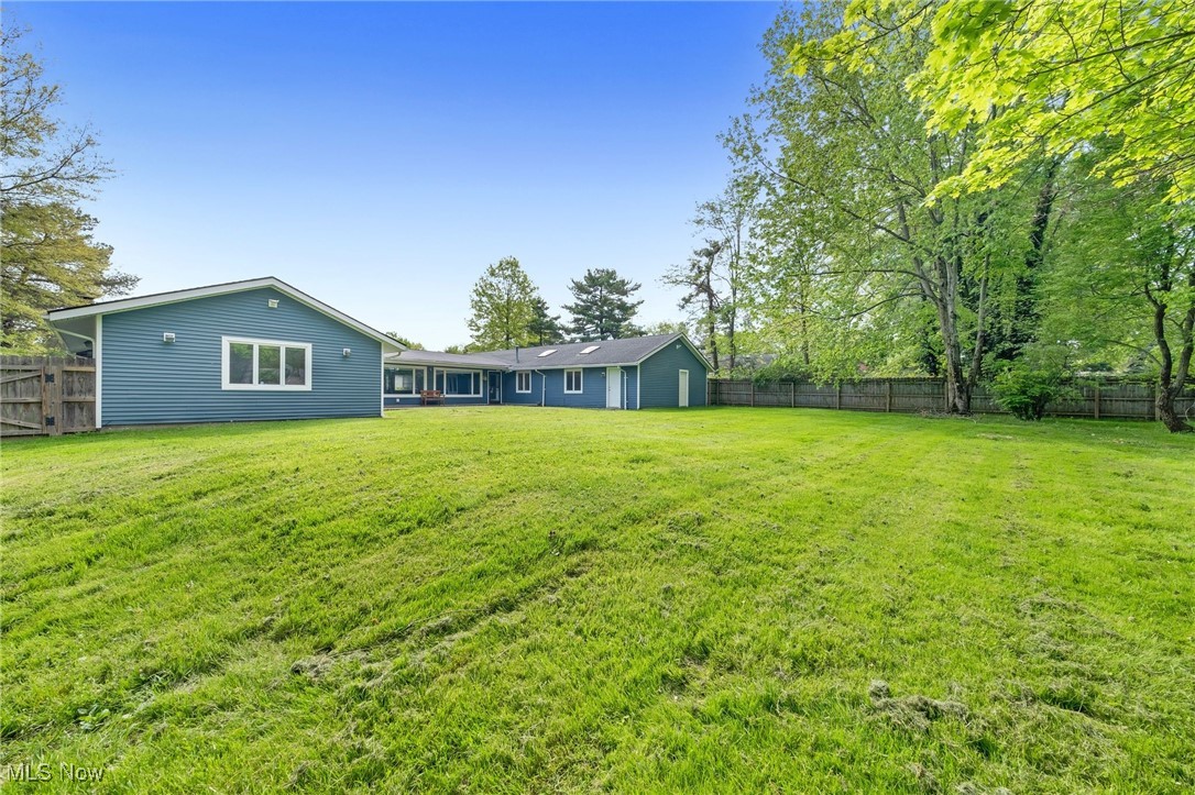 12228 Windcliff Road, Strongsville, Ohio image 47