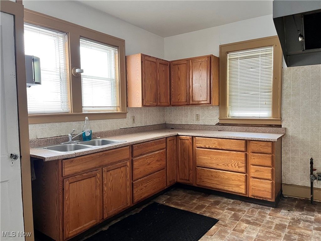 Photo of 4125 Station Avenue, Ashtabula, OH 44004 (MLS # 5183486)