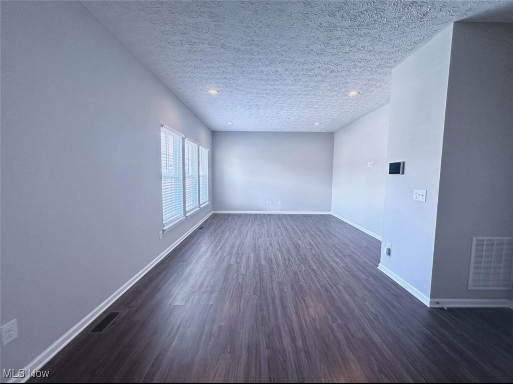 Meadow Lakes Sub - Residential Lease